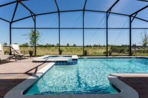 Beautiful Vacation Home with Private Pool, Movie and Game Rooms CG9153, Davenport